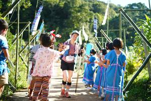 BIB: 1496
                            <button type="button" onclick="openModal(19049868)" class="btn btn-primary btn-sm float-right btn-popup" data-toggle="modal" data-target=".modal-high-quality">
                        <i class="fas fa-shopping-cart"></i> Add to Cart
                    </button>
                                            <button type="button" onclick="isThisMe(19049868, true)" class="btn btn-success btn-sm float-right btn-popup btn-isme hidden" data-toggle="tooltip" data-placement="bottom" title="นี่คือรูปของคุณใช่ไหม คลิกที่นี่เพื่อเอาเข้าอัลบั้ม">
                        <i class="fas fa-plus"></i> Add to album
                    </button>
                    <button type="button" onclick="isThisMe(19049868, false)" class="btn btn-warning btn-sm float-right btn-popup btn-isnotme hidden">
                        <i class="fas fa-ban"></i> Remove from album
                    </button>